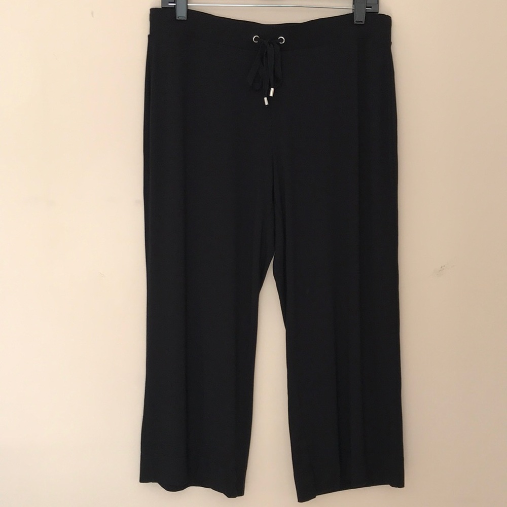 The Limited Capris